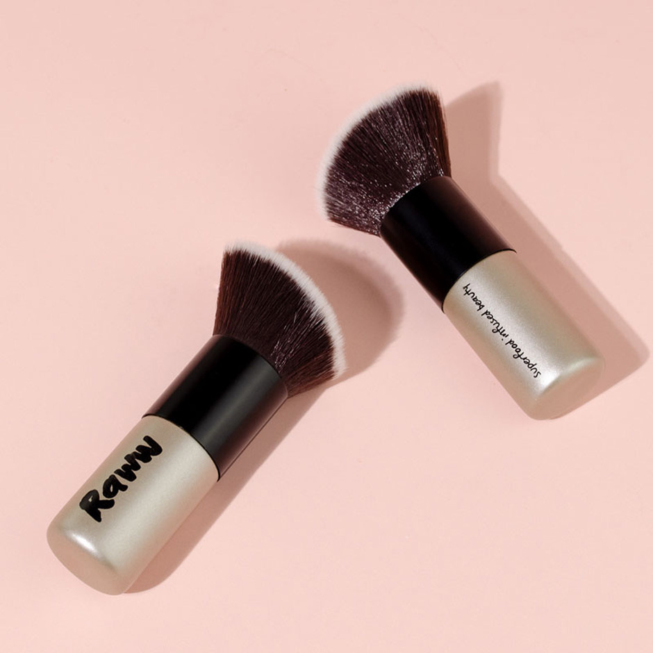 Contoured Kabuki Brush