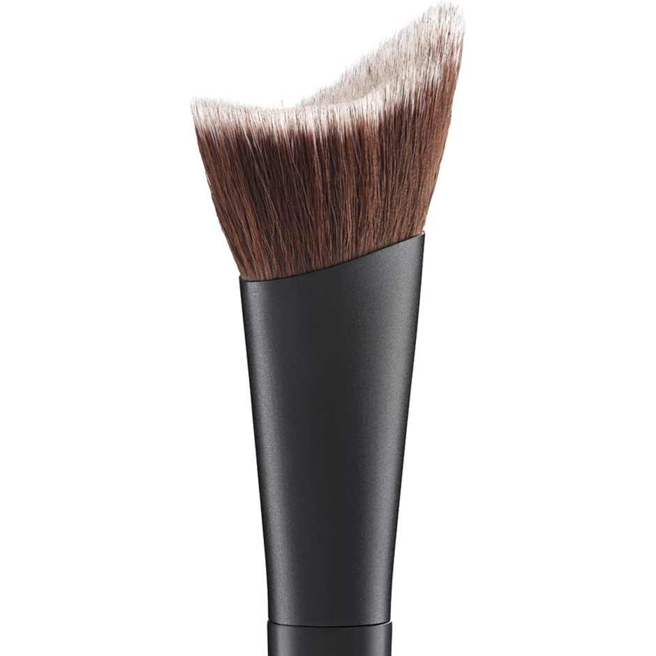 Smoothing Foundation Brush N°101