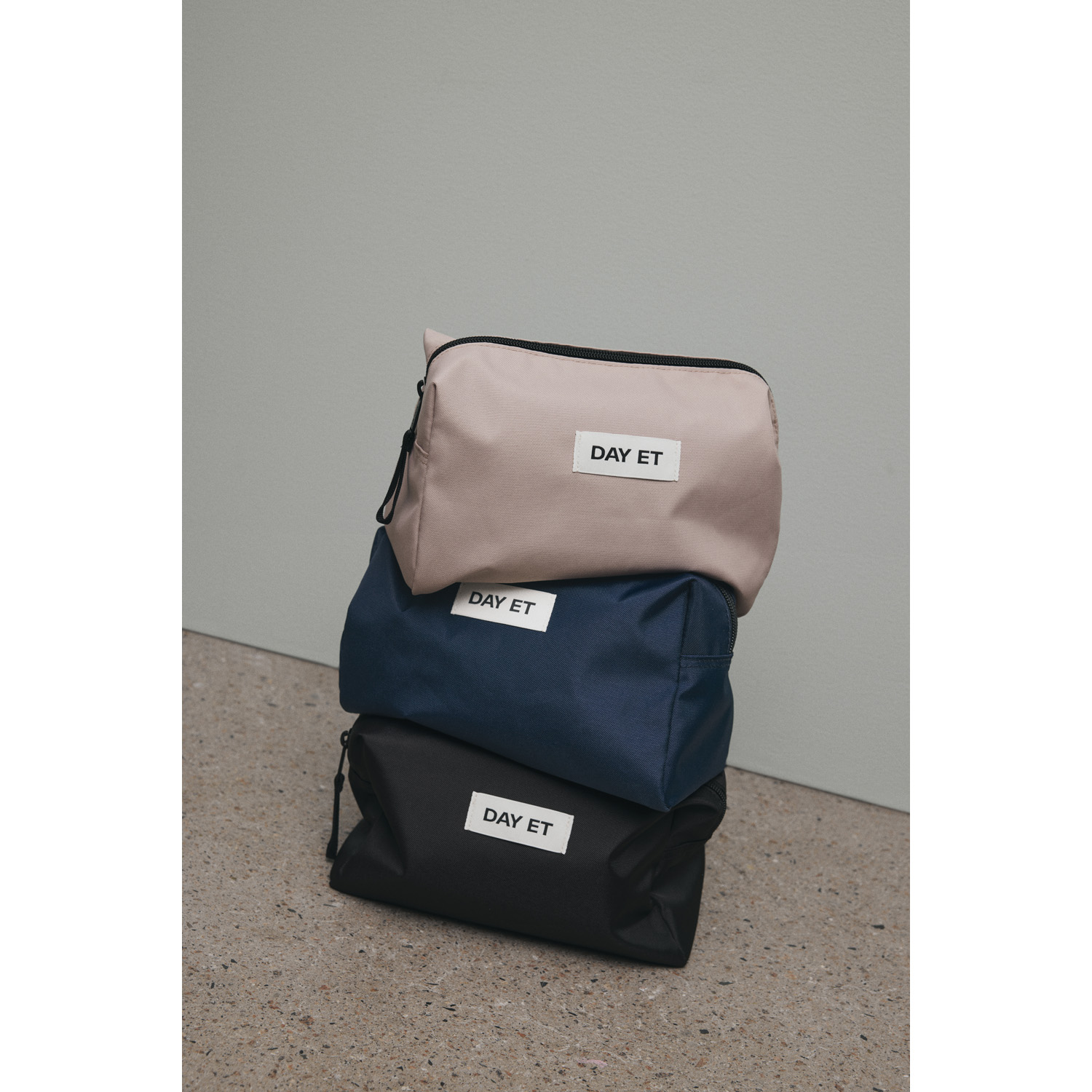 Day Gweneth RE-S Washbag S